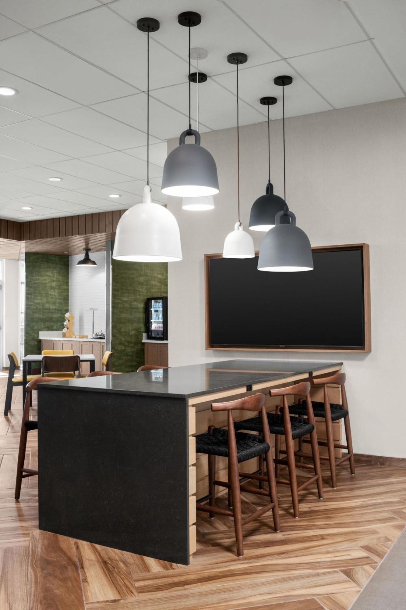 Fairfield By Marriott Inn & Suites ויקטורוויל מראה חיצוני תמונה