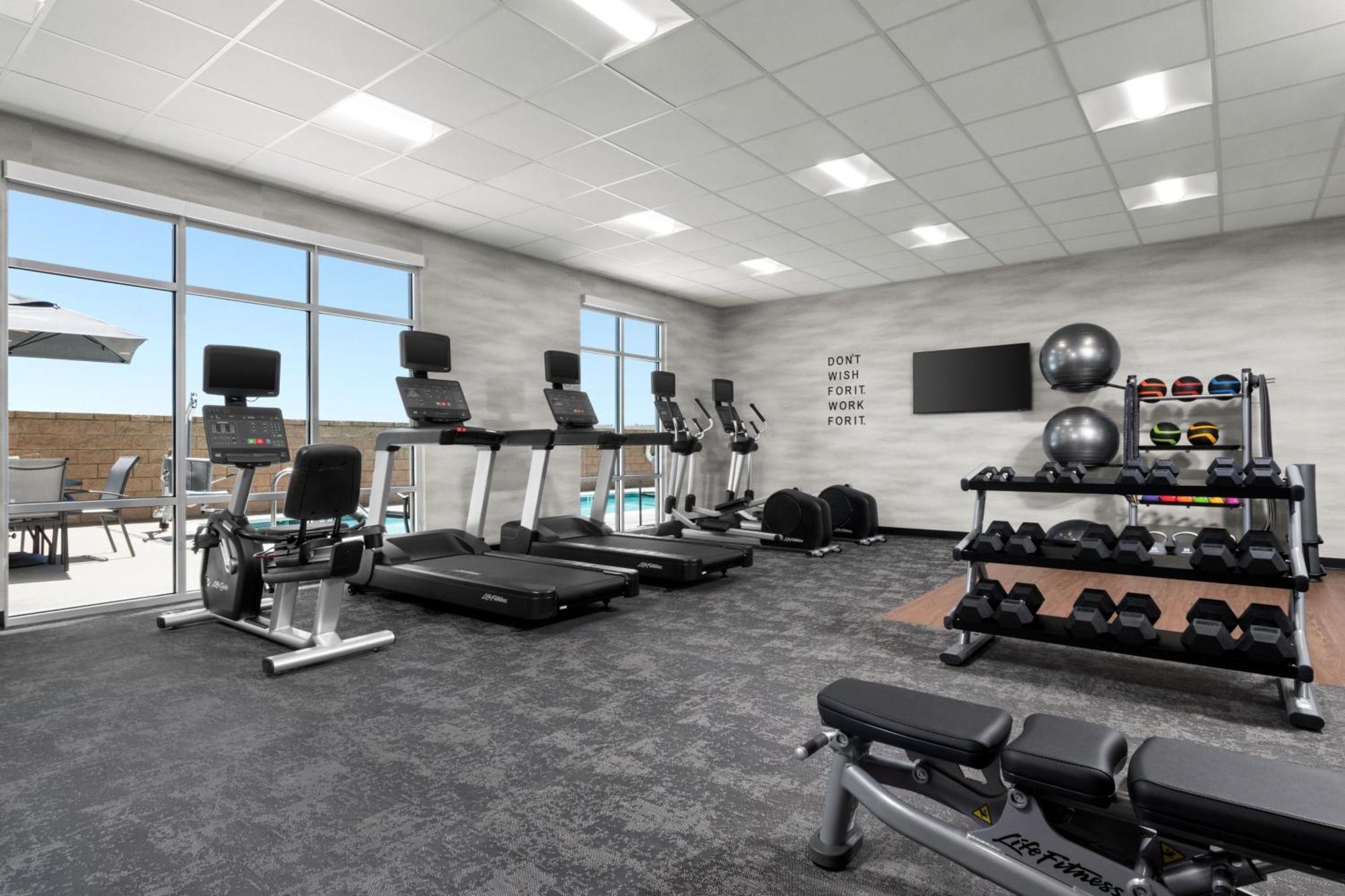 Fairfield By Marriott Inn & Suites ויקטורוויל מראה חיצוני תמונה