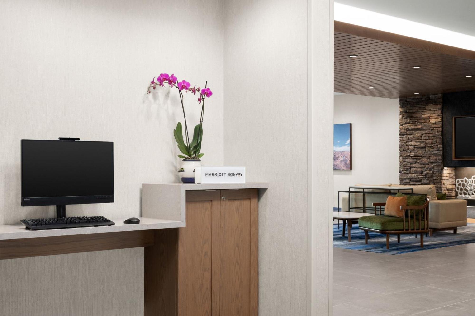 Fairfield By Marriott Inn & Suites ויקטורוויל מראה חיצוני תמונה
