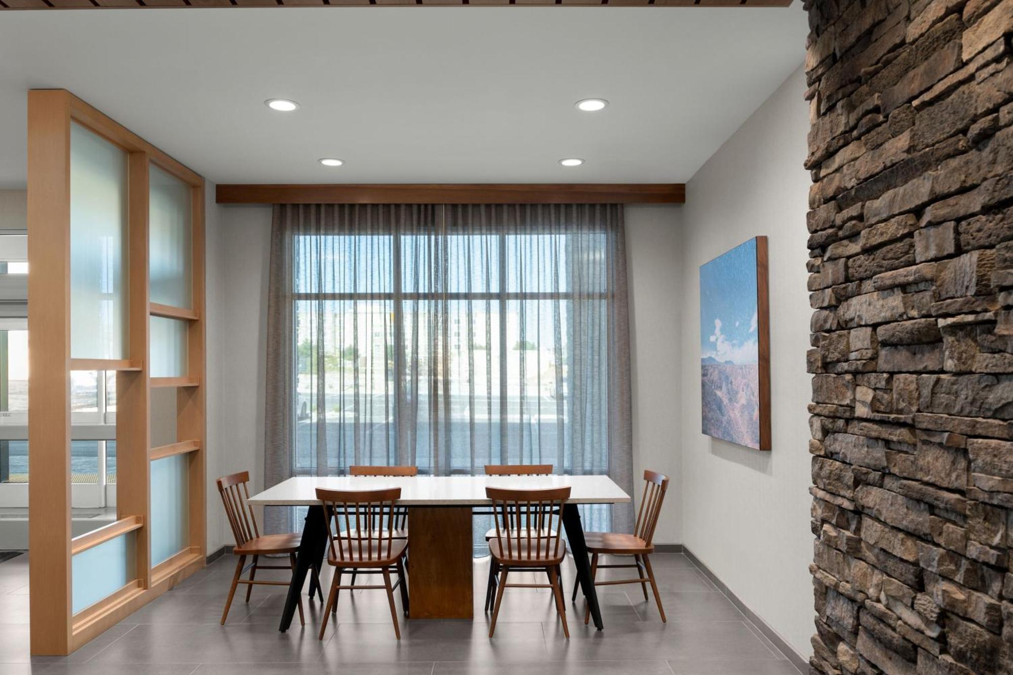 Fairfield By Marriott Inn & Suites ויקטורוויל מראה חיצוני תמונה